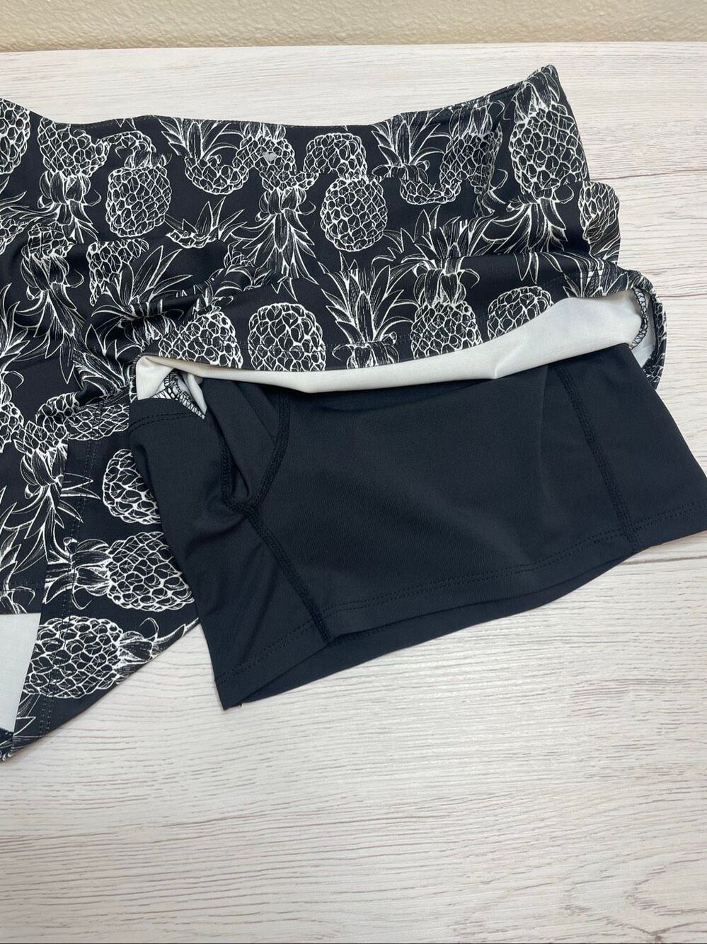 Love Fitness Pineapple Runners Athletic Shorts Black Size Large - Picture 8 of 10